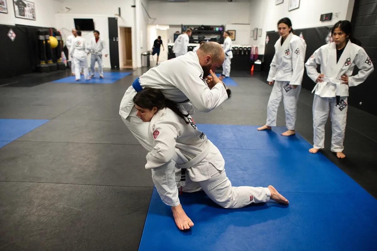 Adult BJJ sparring session serving Toronto at Yorkdale Martial Arts - live training